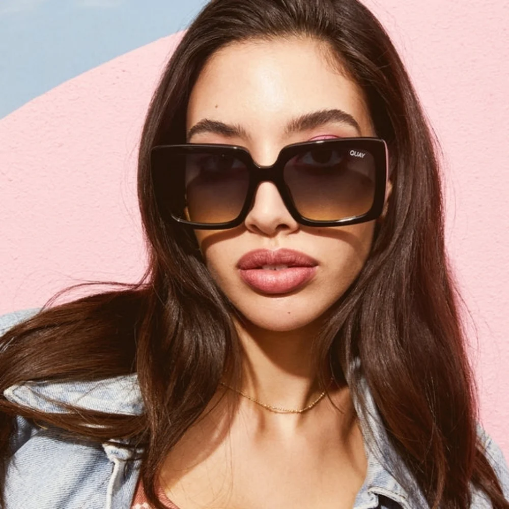 QUAY // ltd ed paris hilton collab oversized premium injection square sunglasses